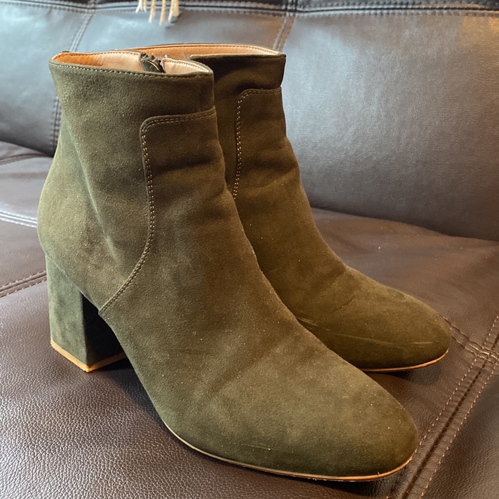 LOFT - Olive booties; size 8, like new